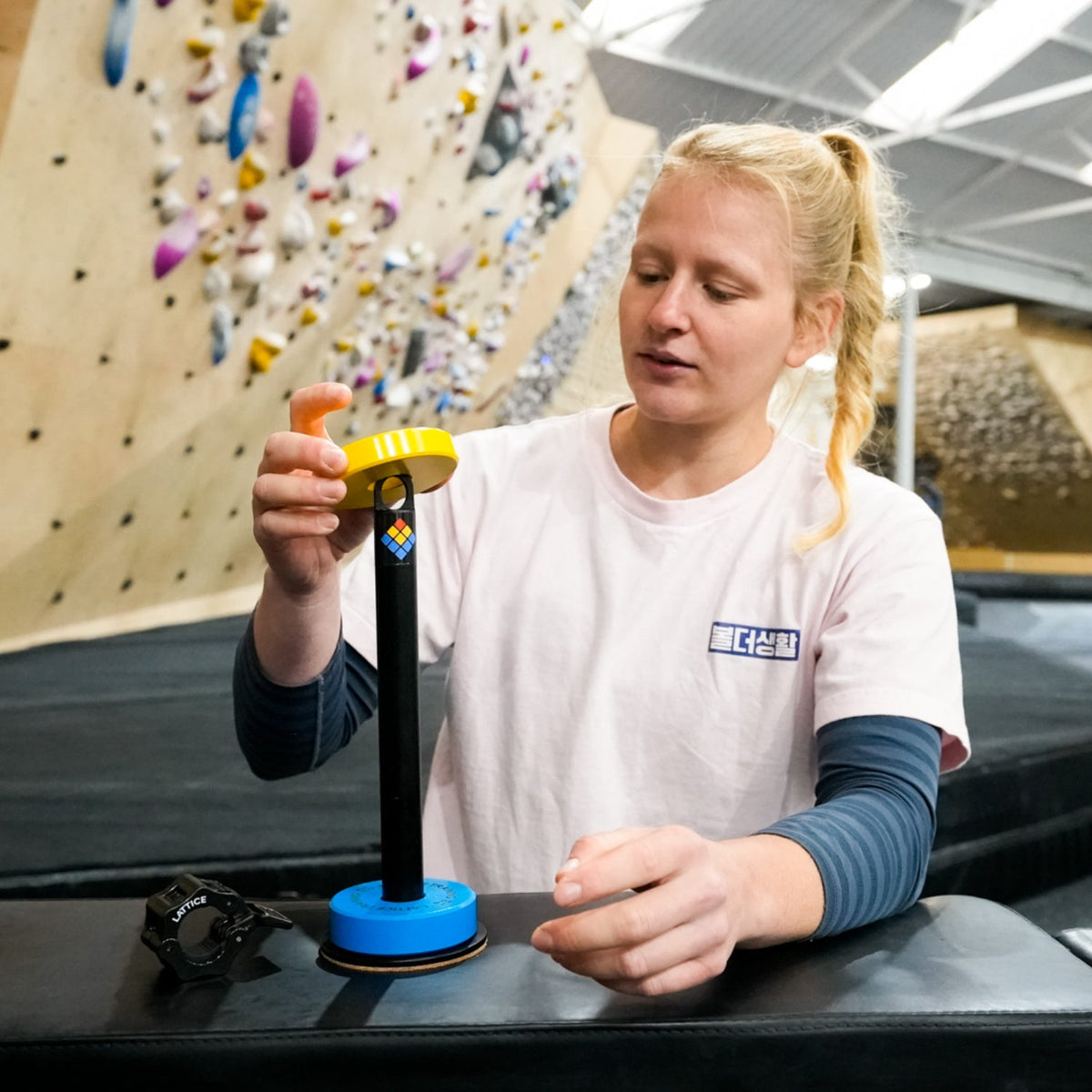 Lattice Lifting Pin Grip