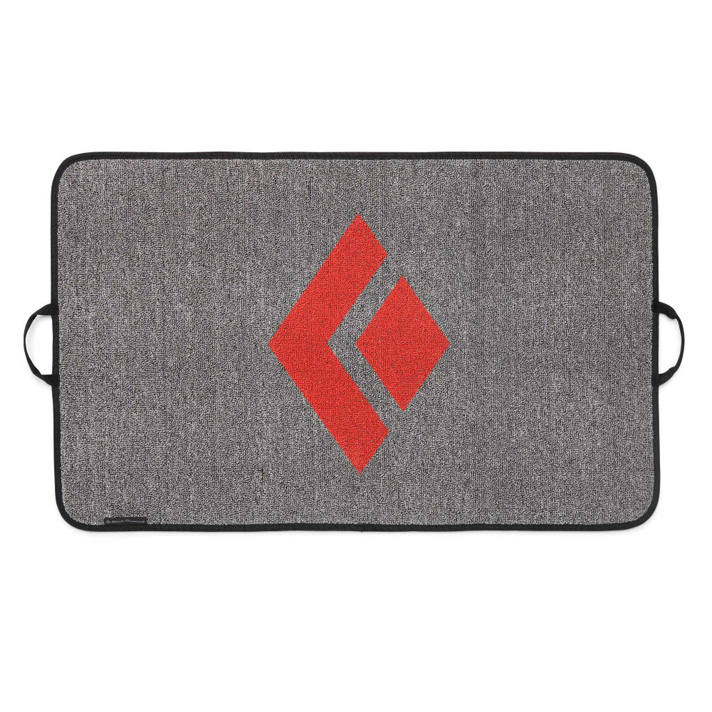 Black Diamond Sitstarter Boulder Accessory Mat in grey with red logo